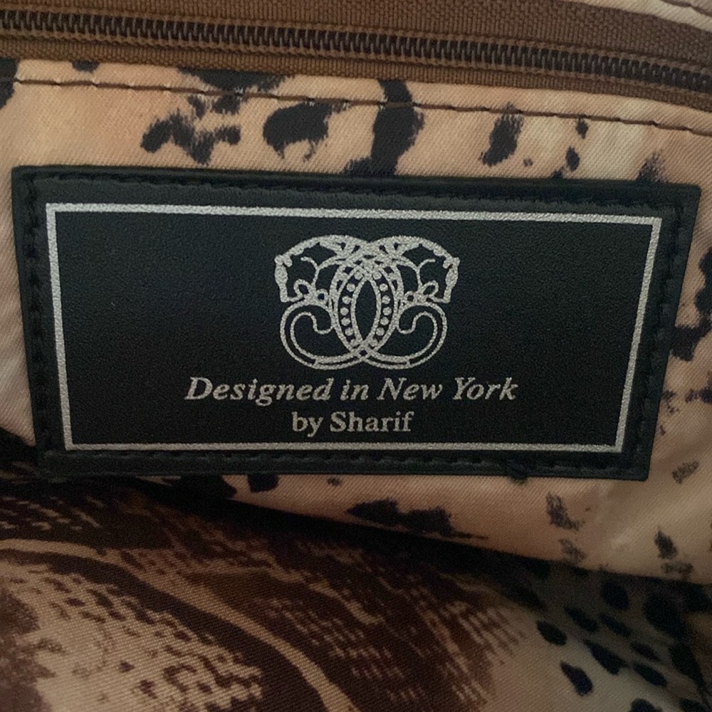 Sharif Crossbody with Flower Design - Picture 12 of 15